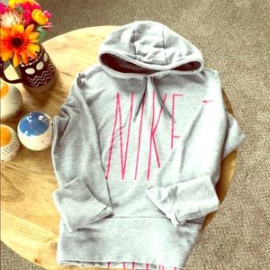 NiKe Sweater